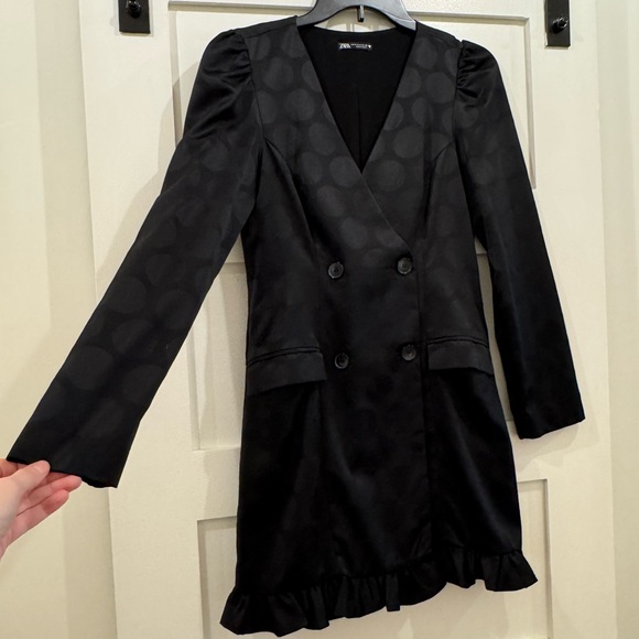Zara Black Polka Dot Blazer Dress with Ruffle - Picture 5 of 8